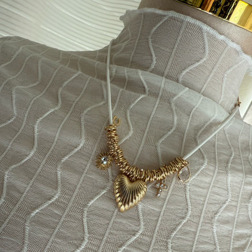 Corazon  necklace